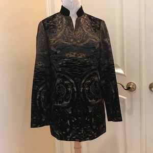 Chico’s black / gold textured jacket
